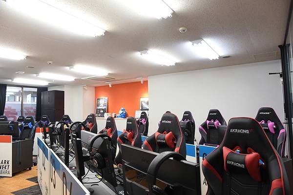 eスポーツスクエア