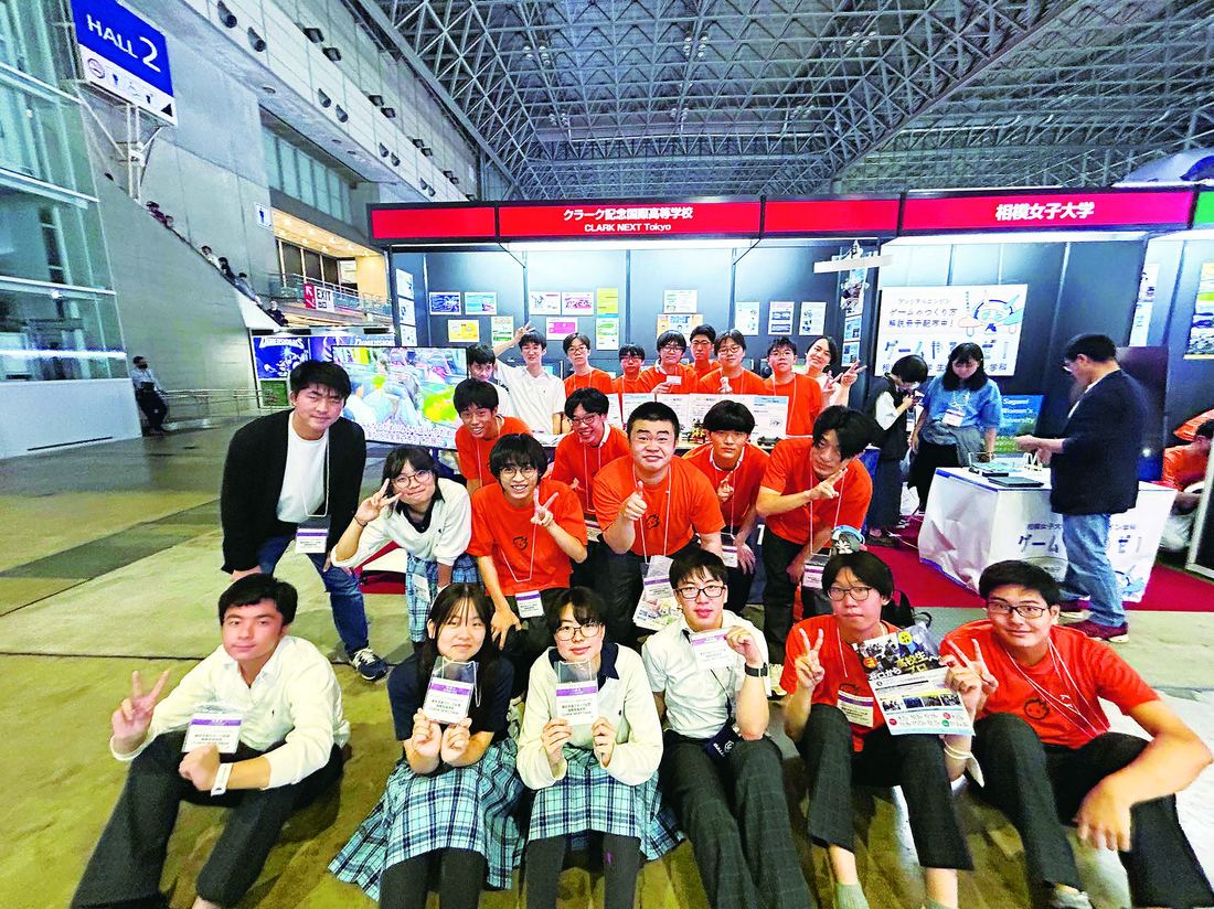 東京ゲームショウ2025に出展した生徒たち